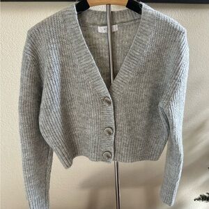 Elodie Light Gray Ribbed Cardigan